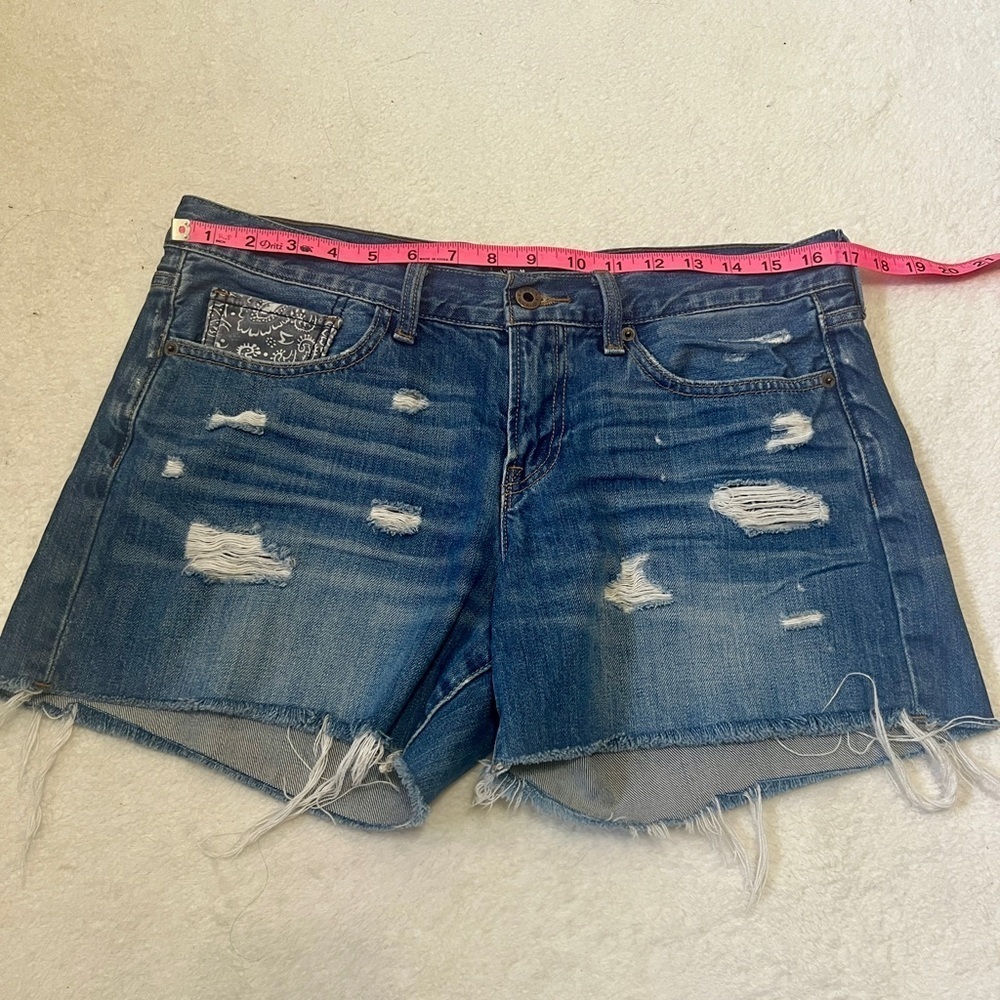 Lucky Brand 'The Cut Off' Paisley Patch Denim Short - Size 8/29 (fits like 34") - Picture 9 of 12